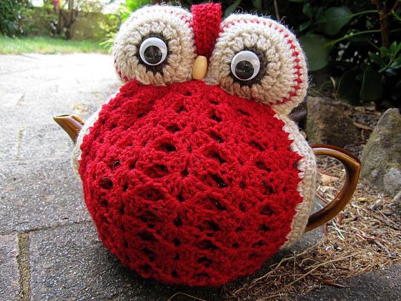 Owl Tea Cosy - Red - Made To Order on Luulla